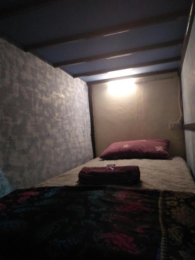 Salty Dog Hostel Telukdalem المظهر الخارجي الصورة