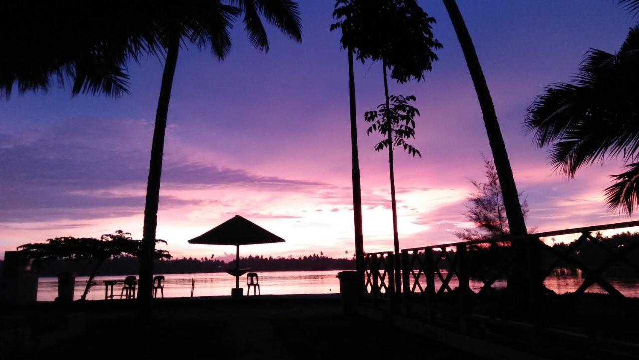 Salty Dog Hostel Telukdalem المظهر الخارجي الصورة