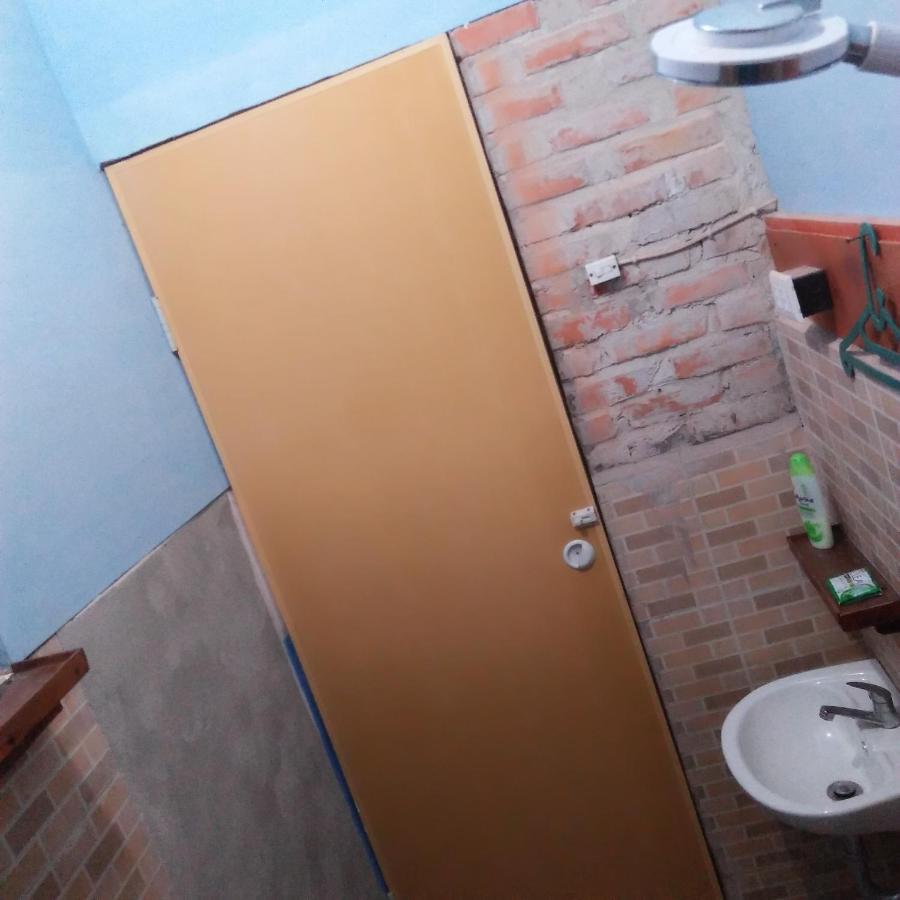 Salty Dog Hostel Telukdalem المظهر الخارجي الصورة