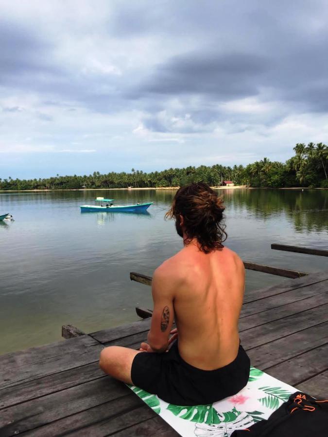 Salty Dog Hostel Telukdalem المظهر الخارجي الصورة