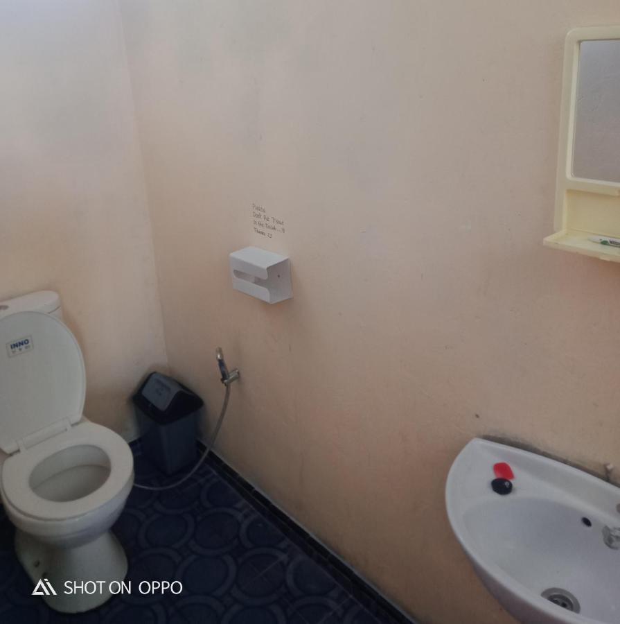 Salty Dog Hostel Telukdalem المظهر الخارجي الصورة